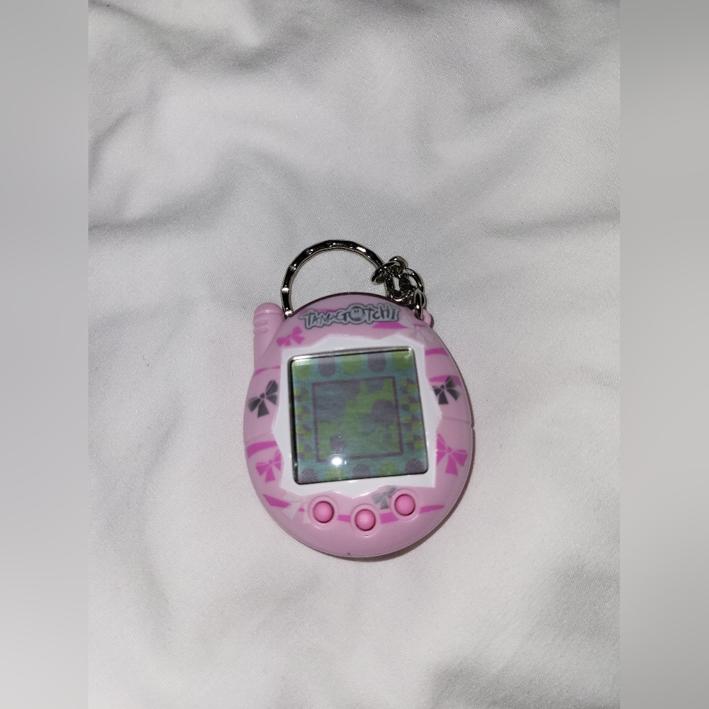 Pink Tamagotchi 2004*